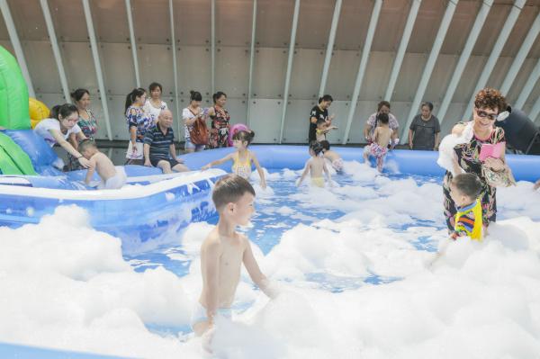 2016成都（都江堰萬(wàn)達(dá)）冰雪節(jié)開幕儀式